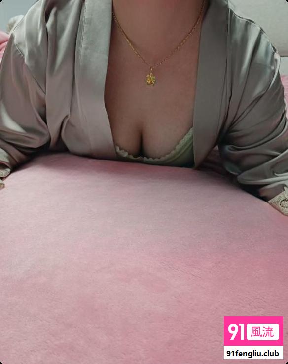 宜昌粉嫩性感小妖精